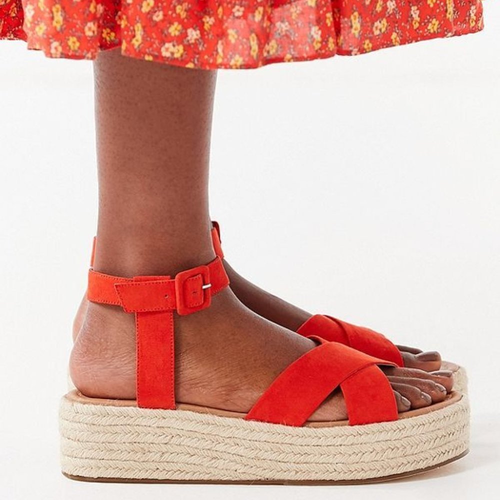 NWOB UO Cora Flatform Espadrille platform sandals
